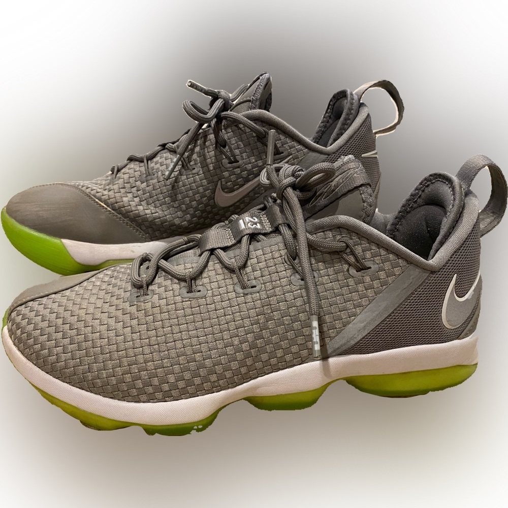 NIKE LEBRON JAMES 23’ MENS BASKETBALL SHOES